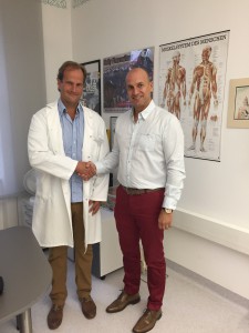 Dr. Franz Stephan Schwarz und Vorstand Höllerbauer